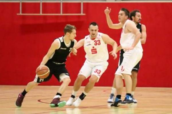 Yuriy Vasylyev und Michael Möbes vom BBC Cottbus