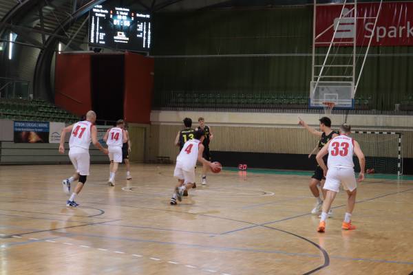 Devils unterliegen erneut knapp