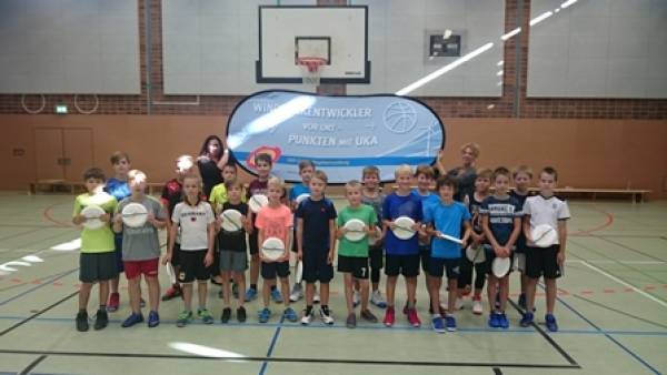 Teilnehmer des Sommercamps 2017/18 mit UKA
